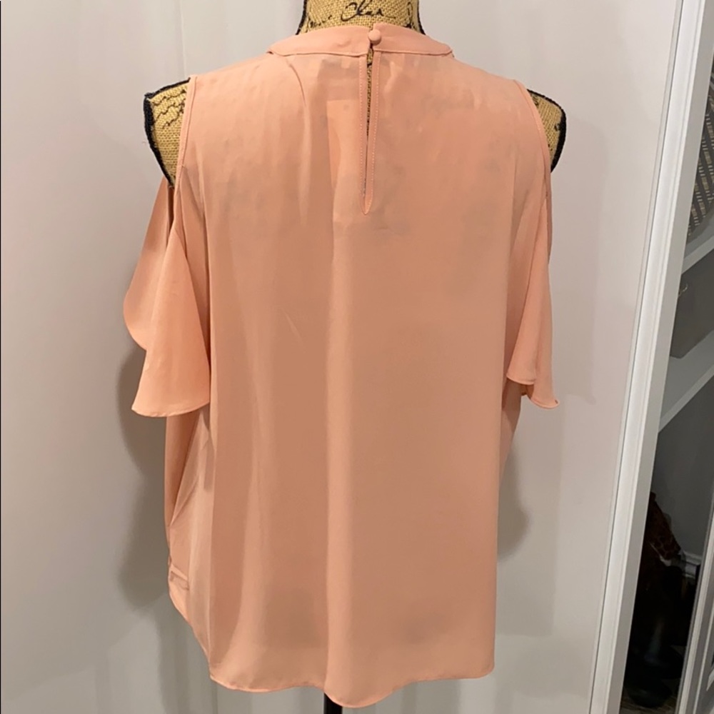 Cold Shoulder Ruffle Blouse Size L - Picture 4 of 8